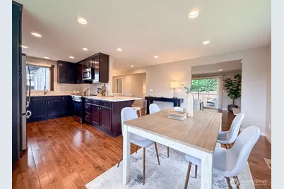 15003 108th Place NE, Bothell, WA 98011 - Photo 7