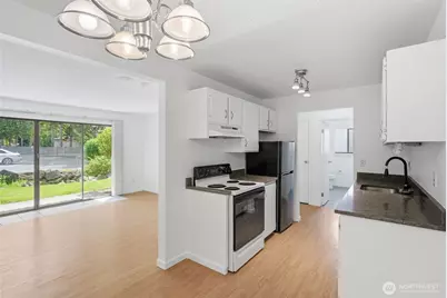 19411 56th Avenue W #115, Lynnwood, WA 98036 - Photo 5