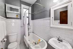 125 Warren Ave N, Seattle, WA 98109 - Photo 21