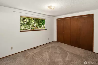 10218 SW Tillicum Lane, Vashon, WA 98070 - Photo 15