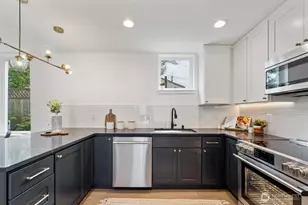 311 NW 89th St, Seattle, WA 98117 - Photo 9