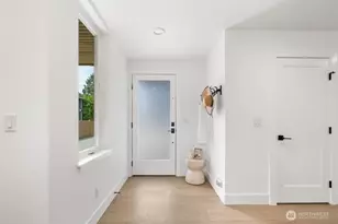 311 NW 89th St, Seattle, WA 98117 - Photo 3