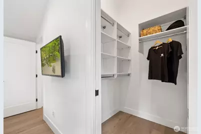 311 NW 89th Street, Seattle, WA 98117 - Photo 17