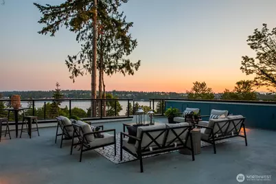 10719 Lake View Drive, Lake Stevens, WA 98258 - Photo 3