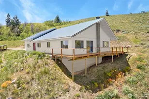 427 Rendezvous Rd, Winthrop, WA 98862 - Photo 1