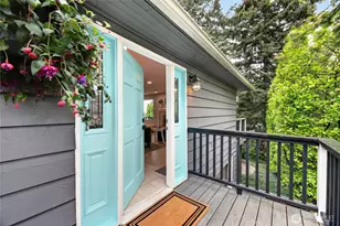 4515 SW Genesee St, Seattle, WA 98116 - Photo 3