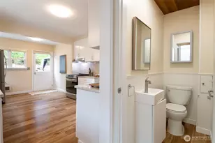 6541 20th Ave NE, Seattle, WA 98115 - Photo 7