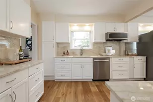 6541 20th Ave NE, Seattle, WA 98115 - Photo 5
