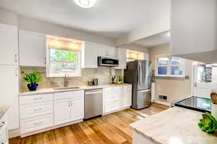 6541 20th Ave NE, Seattle, WA 98115 - Photo 7