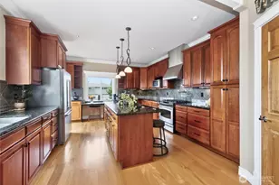 816 Walnut St, Edmonds, WA 98020 - Photo 9