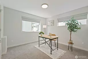 2337 W Plymouth St, Seattle, WA 98199 - Photo 29