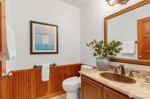5601 43rd Ave W, Seattle, WA 98199 - Photo 15