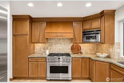 5601 43rd Avenue W, Seattle, WA 98199 - Photo 11