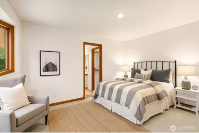 5601 43rd Avenue W, Seattle, WA 98199 - Photo 23