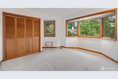 5601 43rd Avenue W, Seattle, WA 98199 - Photo 25