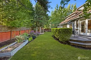 9925 SE 5th St, Bellevue, WA 98004 - Photo 27