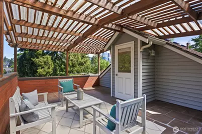 9925 SE 5th Street, Bellevue, WA 98004 - Photo 31