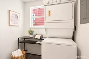 526 N 84th St, Seattle, WA 98103 - Photo 19