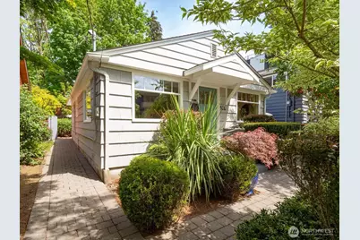 526 N 84th Street, Seattle, WA 98103 - Photo 31