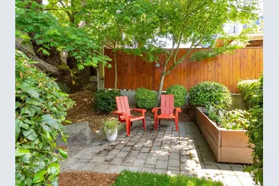 526 N 84th Street, Seattle, WA 98103 - Photo 27