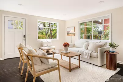 526 N 84th Street, Seattle, WA 98103 - Photo 5