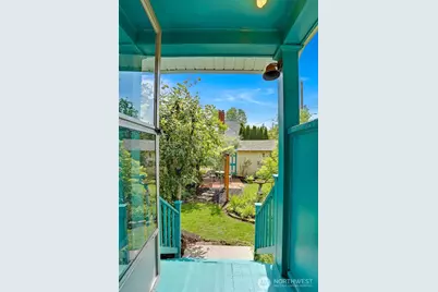 7559 14th Avenue NW, Seattle, WA 98117 - Photo 11