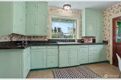 7559 14th Avenue NW, Seattle, WA 98117 - Photo 9