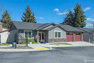 227 Pershing Cir, Wenatchee, WA 98801 - Photo 1