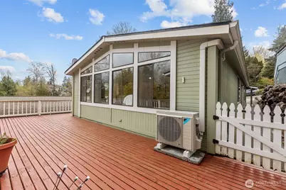 17373 Woodcrest Drive NE, Bothell, WA 98011 - Photo 25