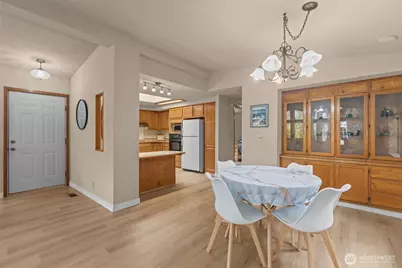 17373 Woodcrest Drive NE, Bothell, WA 98011 - Photo 9