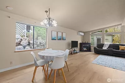 17373 Woodcrest Drive NE, Bothell, WA 98011 - Photo 7