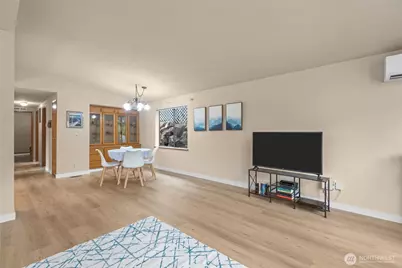 17373 Woodcrest Drive NE, Bothell, WA 98011 - Photo 5