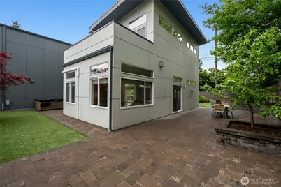 3200 E Republican Street, Seattle, WA 98112 - Photo 7
