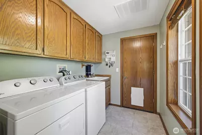 13085 Sunrise Drive, Mount Vernon, WA 98273 - Photo 37