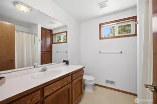13085 Sunrise Dr, Mount Vernon, WA 98273 - Photo 29