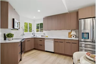 18223 145th Court NE, Woodinville, WA 98072 - Photo 5