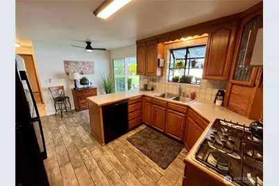 14415 Golden Given Road E, Tacoma, WA 98445 - Photo 5