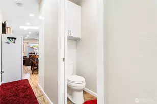 15266 Maple Dr, Renton, WA 98058 - Photo 17