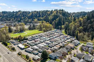 15266 Maple Dr, Renton, WA 98058 - Photo 27