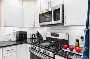 15266 Maple Dr, Renton, WA 98058 - Photo 9