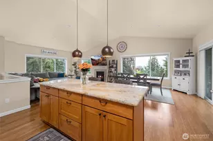 16411 Country Club Dr, Burlington, WA 98233 - Photo 9