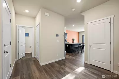 18418 107th Avenue E, Puyallup, WA 98374 - Photo 5