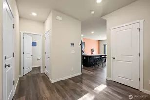 18418 107th Ave E, Puyallup, WA 98374 - Photo 5
