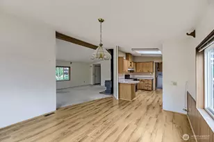 17125 Woodcrest Dr NE, Bothell, WA 98011 - Photo 9