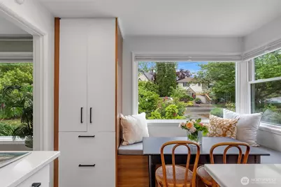 3811 39th Avenue S, Seattle, WA 98118 - Photo 11
