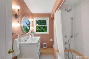 3811 39th Ave S, Seattle, WA 98118 - Photo 19