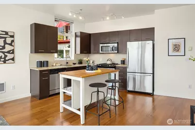 2960 Eastlake Avenue E #213, Seattle, WA 98102 - Photo 7