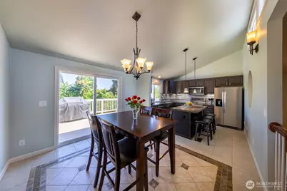 9617 Belmont Drive, Everett, WA 98208 - Photo 11
