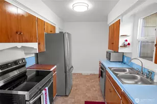 4518 S 9th St, Tacoma, WA 98405 - Photo 13