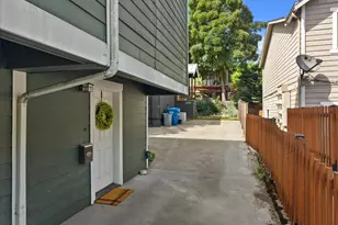 2028 South Main St, Seattle, WA 98144 - Photo 27